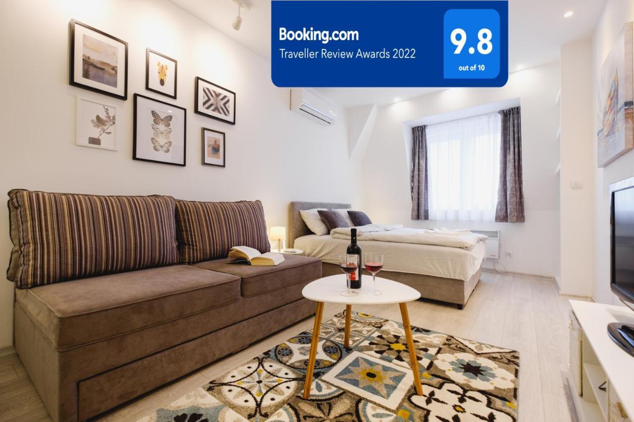 Apartment Hana Lux Belgrado Exterior foto