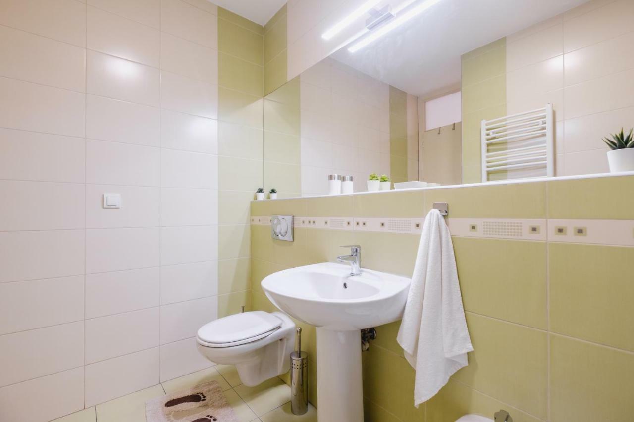 Apartment Hana Lux Belgrado Exterior foto