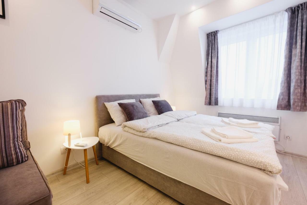 Apartment Hana Lux Belgrado Exterior foto