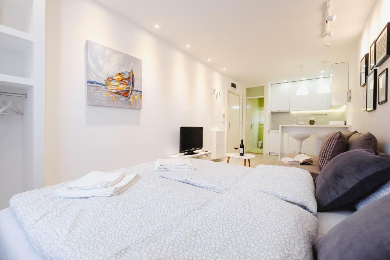 Apartment Hana Lux Belgrado Exterior foto