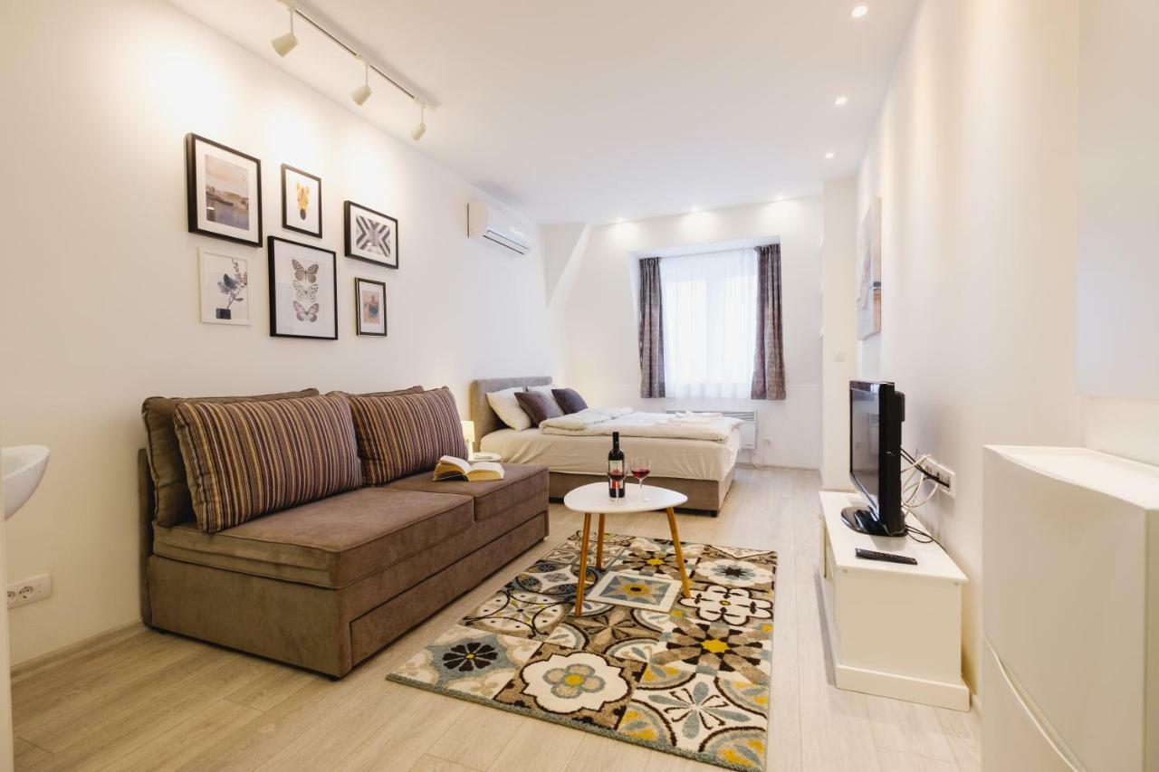 Apartment Hana Lux Belgrado Exterior foto